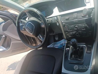 Begagnad Audi A4 120 HK (88 kW) 2011 Svart Sedan