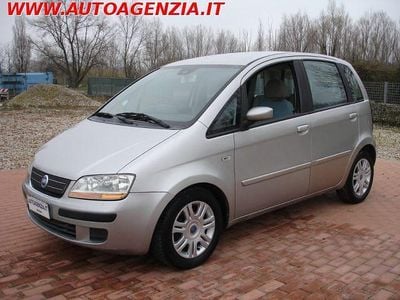 Usata Fiat Idea Emotion 69 CV (50 kW) 2004 Grigio Monovolume