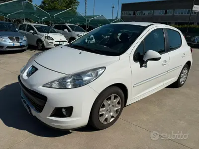 Usata Peugeot 207 73 CV (53 kW) 2010 Bianco Berlina