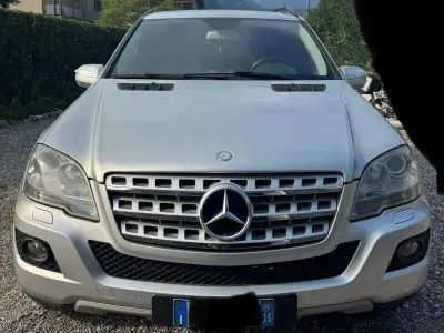 Usata Mercedes ML280 190 CV (139 kW) 2008 Argento SUV