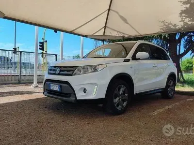 Usata Suzuki Vitara Cool 120 CV (88 kW) 2016 Bianco SUV