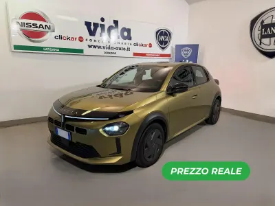 Begagnad Lancia Ypsilon 110 HK (80 kW) 2024 Guld Halvkombi