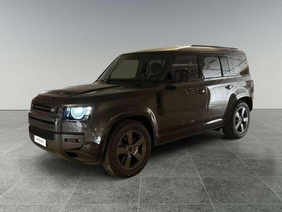 Usata Land Rover Defender SE Dynamic 200 CV (147 kW) 2026 Carphatian grey SUV