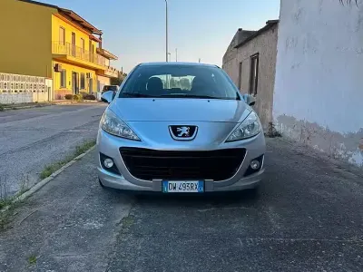 Usata Peugeot 207 95 CV (69 kW) 2009 Grigio Berlina