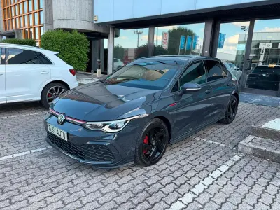 Usata VW Golf VIII GTI 245 CV (180 kW) 2024 Grigio Berlina