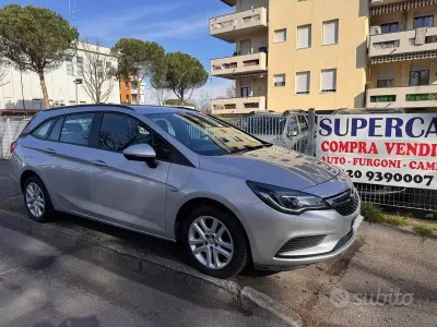 Usata Opel Astra 110 CV (80 kW) 2017 Grigio Station wagon