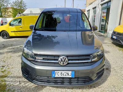 Begagnad VW Caddy Highline 122 HK (89 kW) 2016 Grå Minibuss