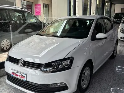 Käytetty VW Polo Comfortline 75 HP (55 kW) 2016 Valkoinen Sedan