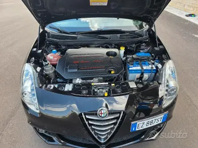 Usata Alfa Romeo Giulietta Sprint 120 CV (88 kW) 2016 Nero Utilitaria