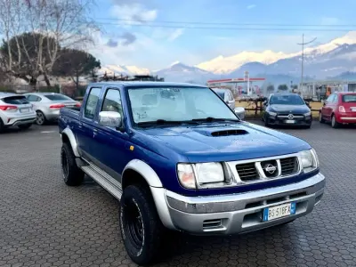 Usata Nissan Navara 103 CV (75 kW) 2001 Blu Pick-up