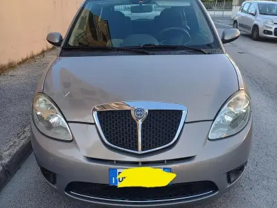 Usata Lancia Ypsilon 60 CV (44 kW) 2008 Utilitaria