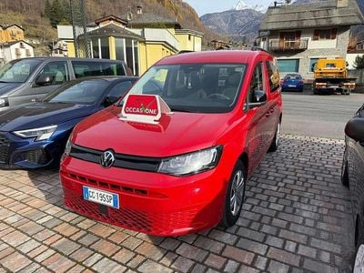 Usata VW Caddy Comfortline 114 CV (83 kW) 2022 Rosso Monovolume