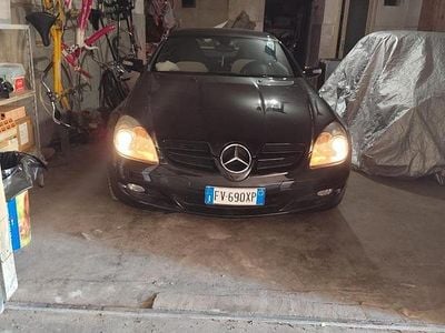 Usata Mercedes SLK200 163 CV (119 kW) 2005 Nero Cabrio