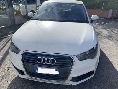 usata Audi A1 1.6 TDI S-TR ATTRACTION