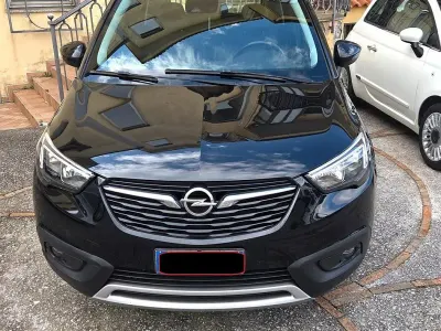 Usata Opel Crossland X 102 CV (75 kW) 2019 Nero SUV