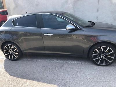 Usata Alfa Romeo Giulietta 105 CV (77 kW) 2010 Grigio Utilitaria