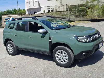 Usata Dacia Duster Expression 101 CV (74 kW) 2023 Verde SUV