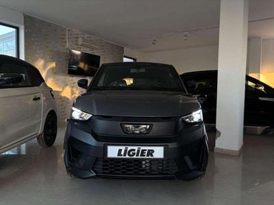 Nuova Ligier JS50 2025 Grigio pastello Utilitaria