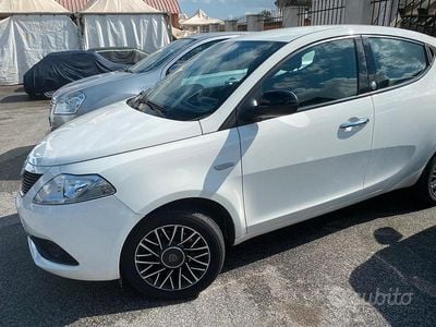 Usata Lancia Ypsilon 2019 Bianco Utilitaria