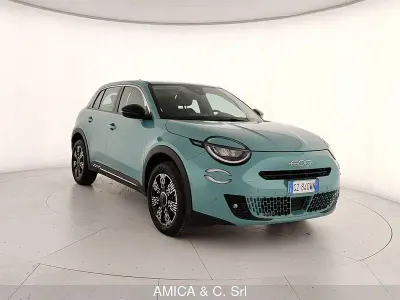 Usata Fiat 600 Pop 145 CV (106 kW) 2025 Blu SUV