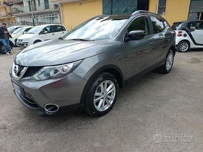 Usata Nissan Qashqai Black Edition 131 CV (96 kW) 2017 Grigio SUV