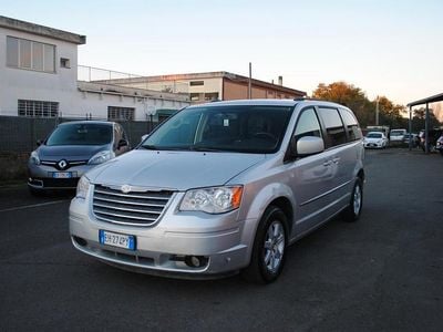 Usata Chrysler Grand Voyager Limited 163 CV (119 kW) 2011 Argento Monovolume
