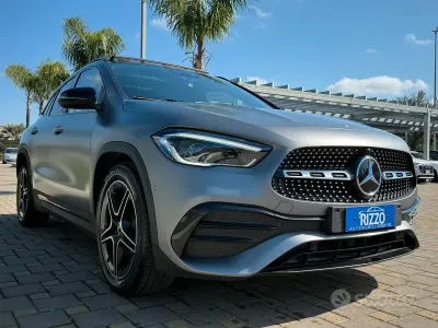 Usata Mercedes GLA200 Premium 150 CV (110 kW) 2020 Grigio SUV
