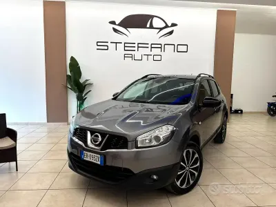 Usata Nissan Qashqai Tekna 131 CV (96 kW) 2013 Grigio SUV