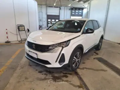 Usata Peugeot 3008 131 CV (96 kW) 2022 Bianco SUV