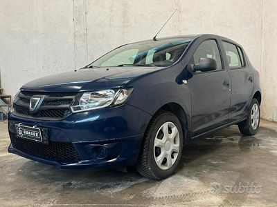 Usata Dacia Sandero 75 CV (55 kW) 2013 Blu Utilitaria