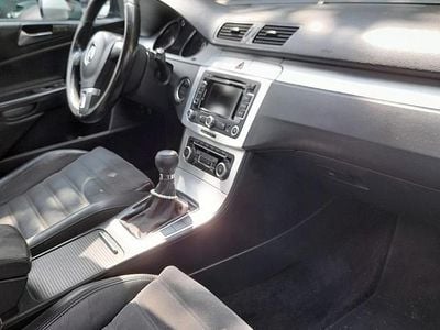 Usata VW Passat Highline 140 CV (102 kW) 2010 Marrone Station wagon