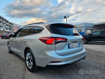 Usata Ford Focus Business Edition 120 CV (88 kW) 2023 Grigio Station wagon