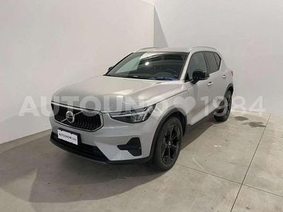 Usata Volvo XC40 Core 163 CV (119 kW) 2022 Argento SUV