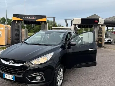 Usata Hyundai ix35 115 CV (84 kW) 2012 Nero SUV