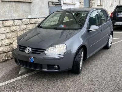 Usata VW Golf VI Comfortline 102 CV (75 kW) 2008 Grigio Utilitaria