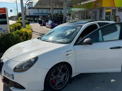Usata Alfa Romeo Giulietta 140 CV (102 kW) 2013 Bianco Utilitaria