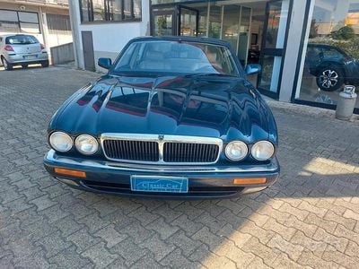 Usata Jaguar XJ6 241 CV (177 kW) 1996 Blu Berlina