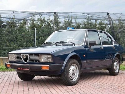 Usata Alfa Romeo Alfetta 130 CV (95 kW) 1982 Blu Berlina