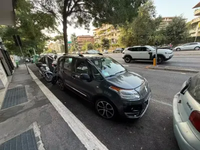 Usata Citroën C3 Picasso Exclusive 92 CV (67 kW) 2012 Grigio Monovolume