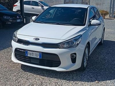 Usata Kia Rio 100 CV (73 kW) 2017 Bianco Berlina