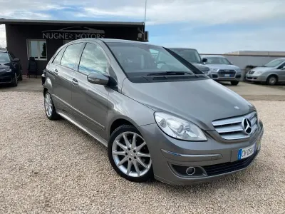Usata Mercedes B180 109 CV (80 kW) 2006 Beige Monovolume