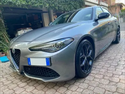 Gebraucht Alfa Romeo Giulia Tech Edition 190 PS (139 kW) 2019 Grau Limousine