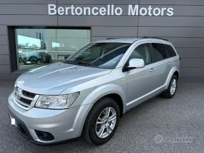 Usata Fiat Freemont Urban 140 CV (102 kW) 2011 Grigio SUV