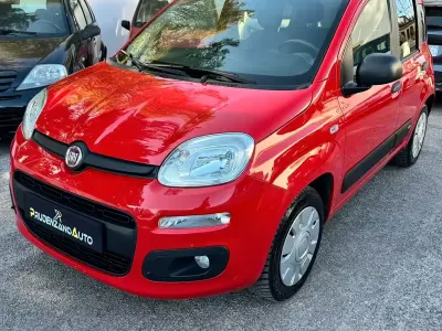 Begagnad Fiat Panda Easy 69 HK (50 kW) 2018 Röd Halvkombi