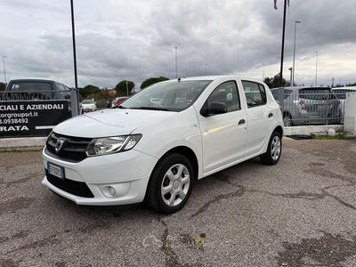 Usata Dacia Sandero Ambiance 75 CV (55 kW) 2013 Bianco Berlina