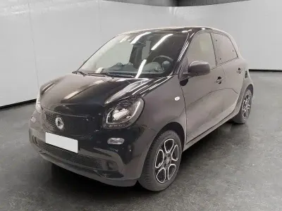Usata Smart ForFour Electric Drive Passion 60 kW (82 CV) 2019 Nero Berlina
