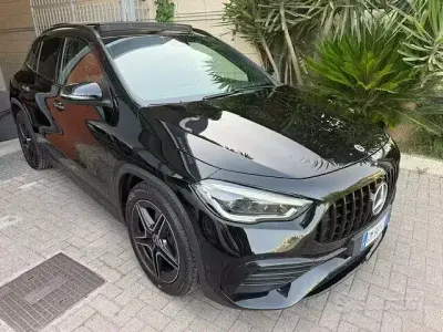 Usata Mercedes GLA200 Premium 150 CV (110 kW) 2023 Nero SUV