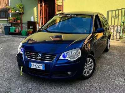 Usata VW Polo Sportline 80 CV (58 kW) 2006 Bluazzurro Utilitaria