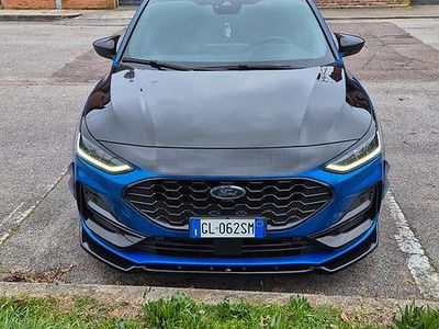 Usata Ford Focus ST-Line X 101 CV (74 kW) 2023 Blu Berlina