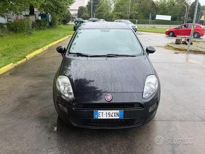 Usata Fiat Punto Lounge 85 CV (62 kW) 2014 Nero Utilitaria